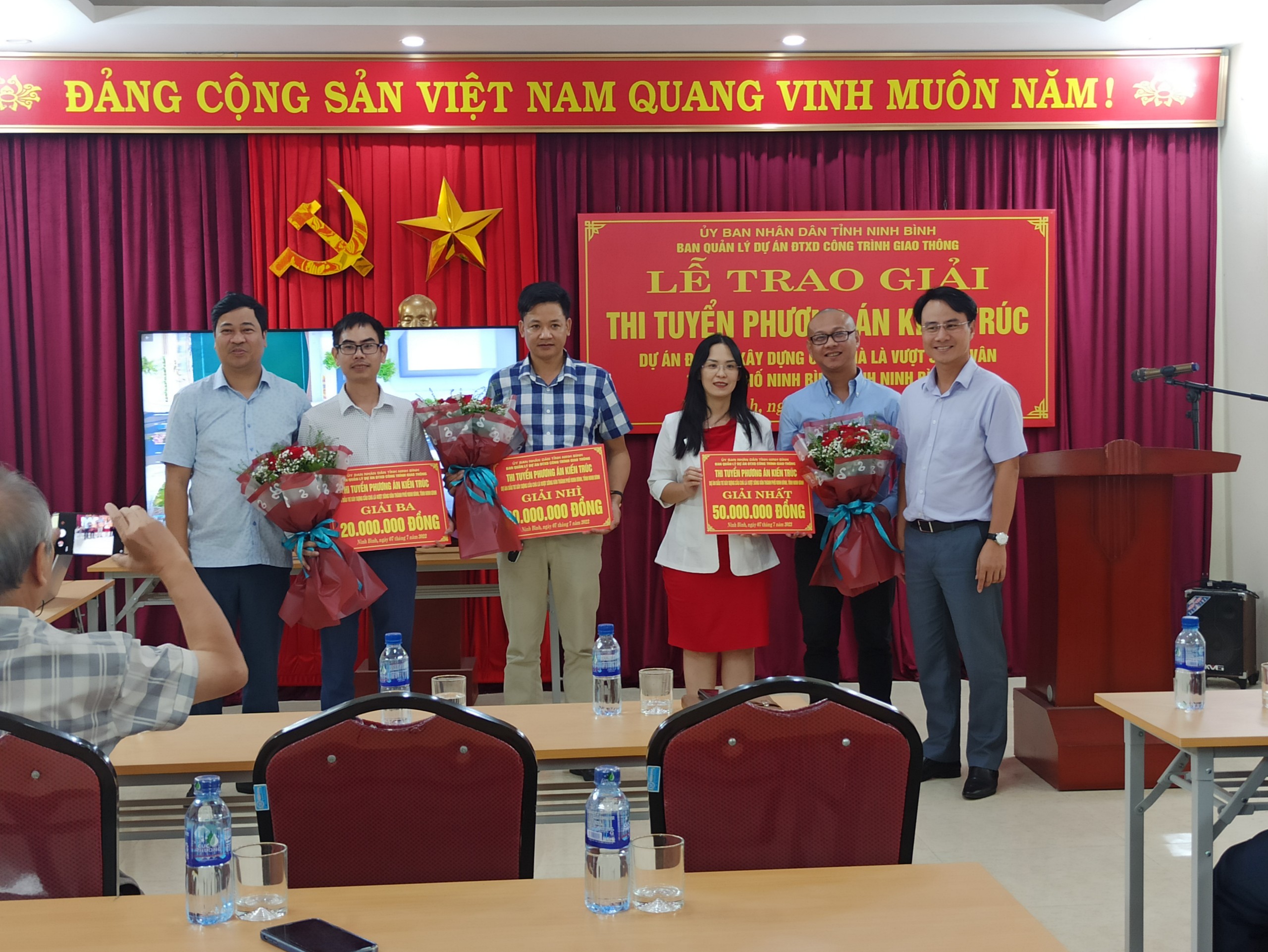 CUỘC THI TUYỂN KIẾN TRÚC CHO CẦU  CHÀ LÀ (NINH BÌNH)